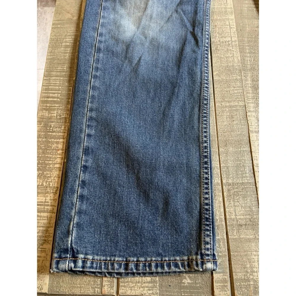 Levi's 505‎ 34x32 Medium Wash Classic Fit Straight Leg Blue Denim Jeans